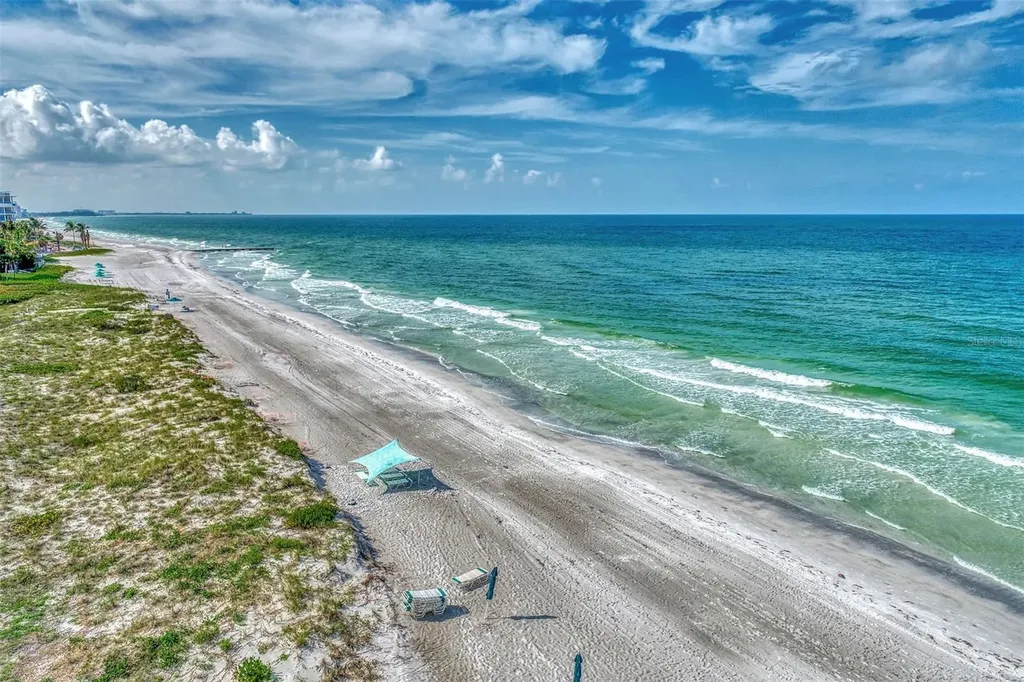 1945 Gulf Of Mexico Drive Longboat Key FL 34228