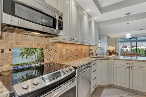 1945 Gulf Of Mexico Drive Longboat Key FL 34228