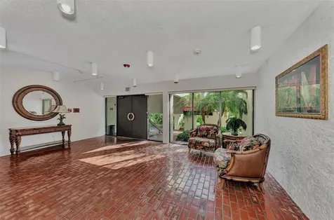 1945 Gulf Of Mexico Drive Longboat Key FL 34228