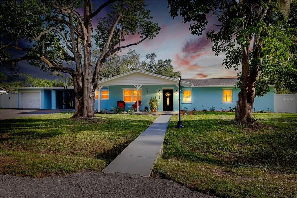 595 Bahama Road Venice FL 34293