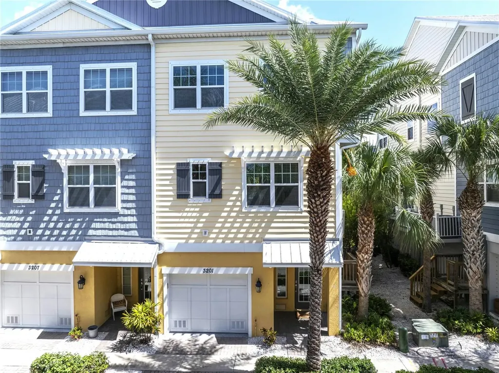 3201 Nautical Place S St Petersburg FL 33712
