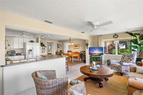 1449 49th Avenue NE St Petersburg FL 33703