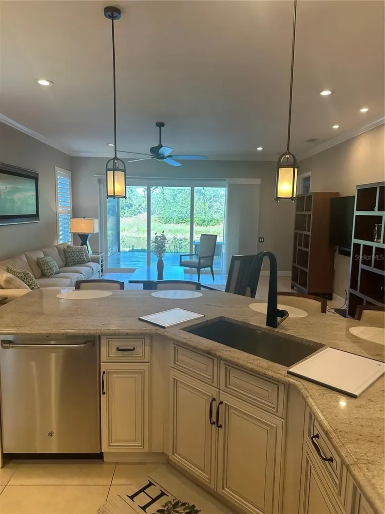 7135 Kensington Court University Park FL 34201