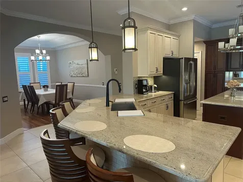 7135 Kensington Court University Park FL 34201