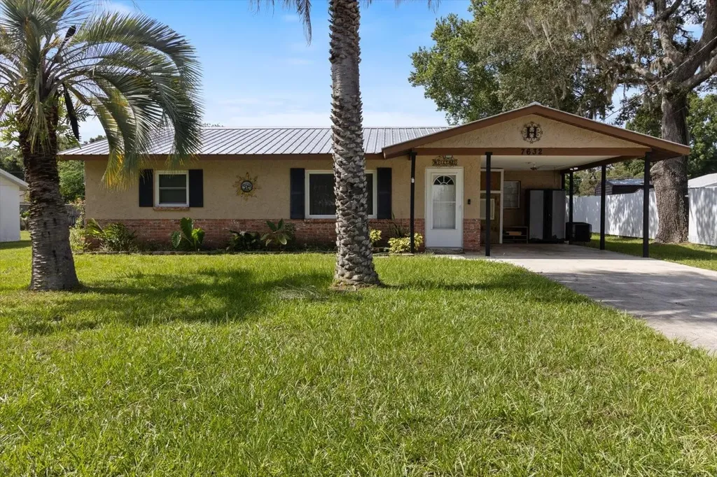 7632 W Mesa Lane Homosassa FL 34448