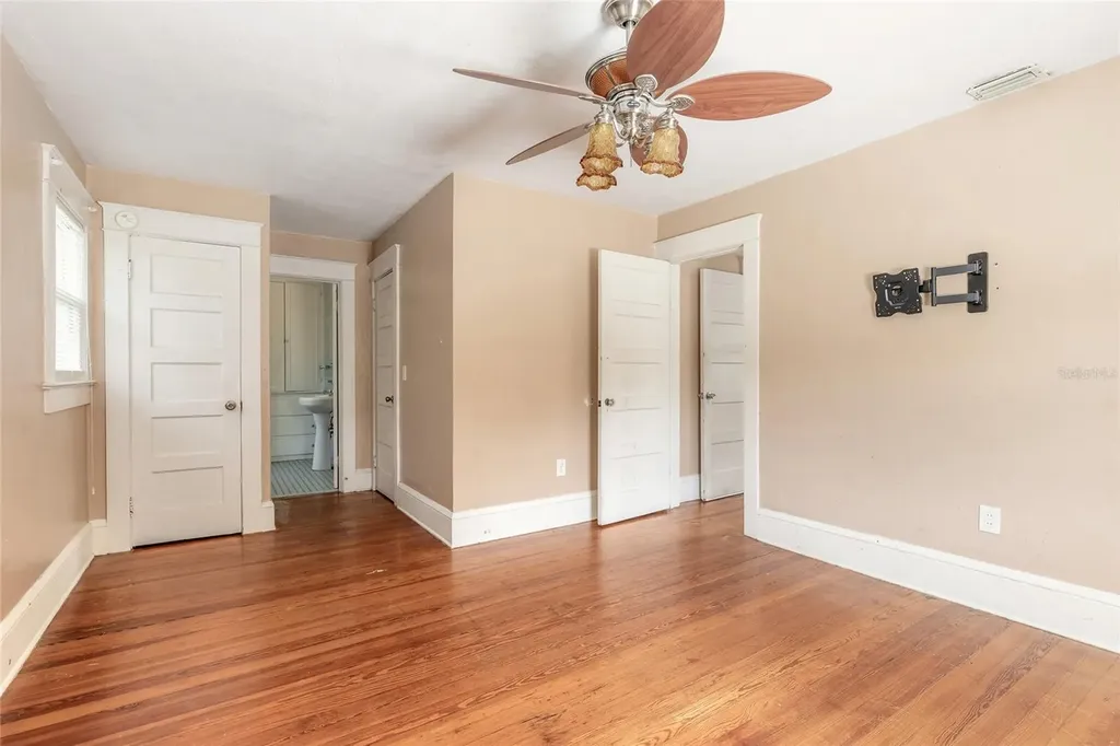724 N Oleander Avenue Daytona Beach FL 32118