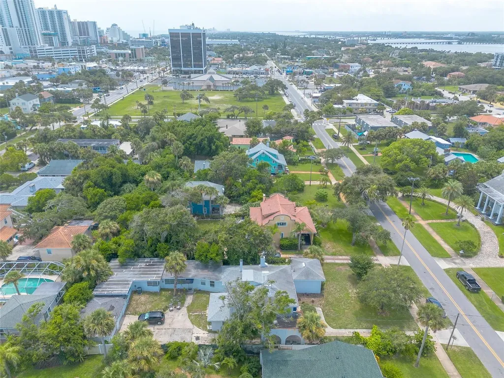 724 N Oleander Avenue Daytona Beach FL 32118