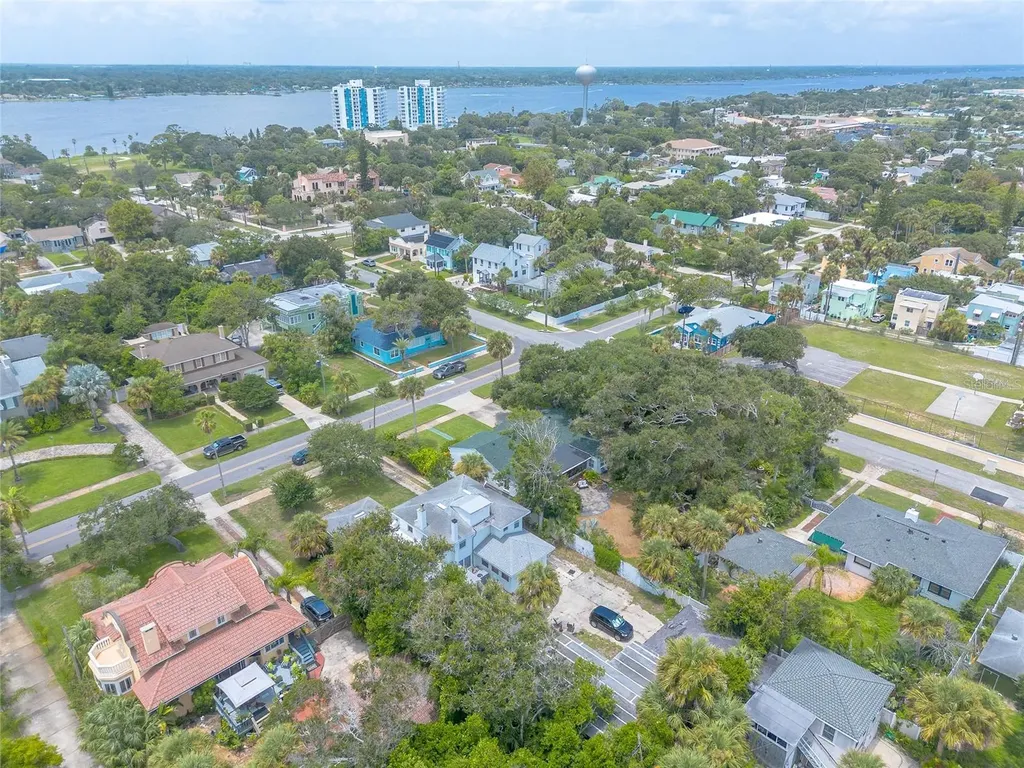 724 N Oleander Avenue Daytona Beach FL 32118