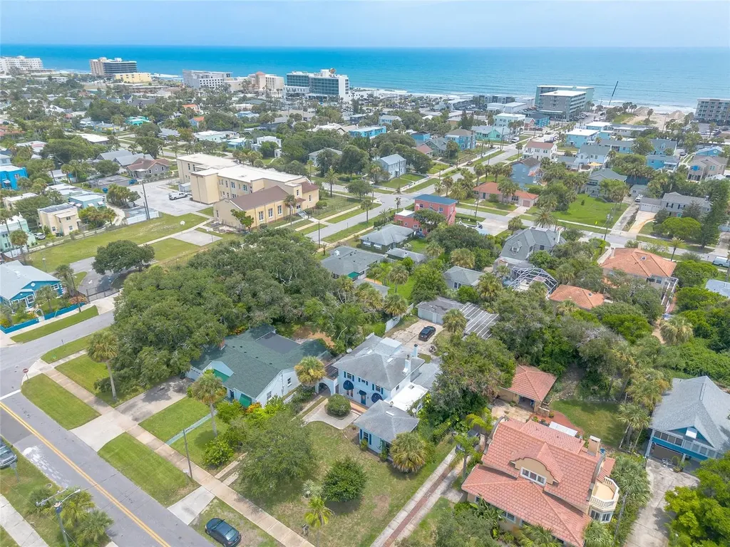724 N Oleander Avenue Daytona Beach FL 32118