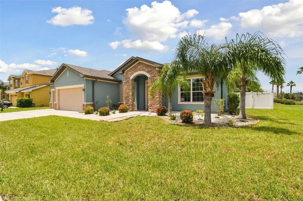 11705 Newberry Grove Loop Riverview FL 33579