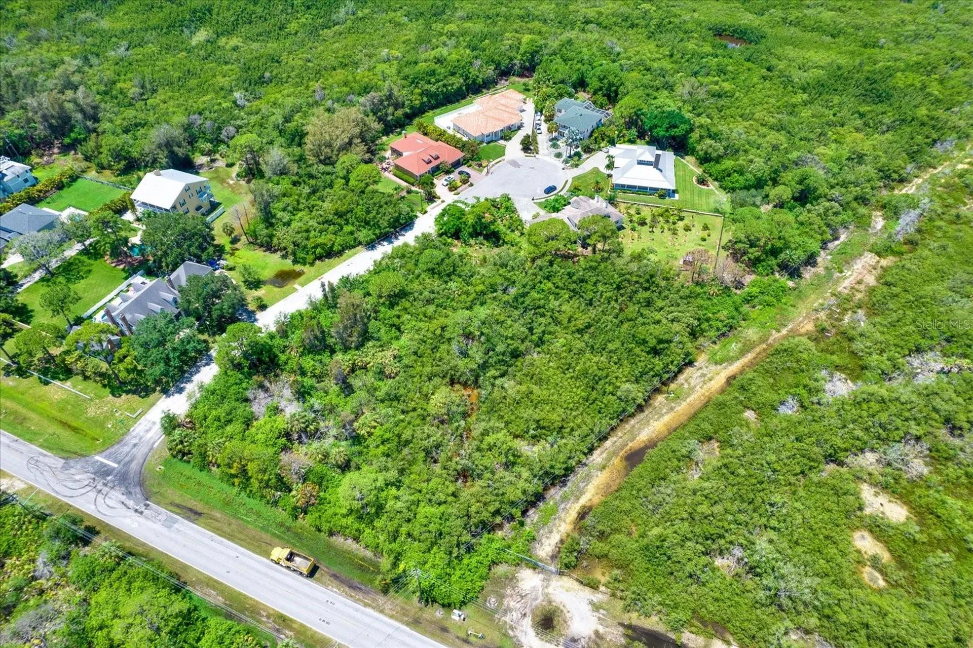 Osceola Court NE St Petersburg FL 33702