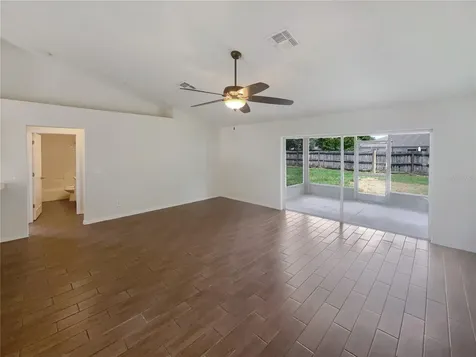 2283 Lake Pointe Circle Leesburg FL 34748