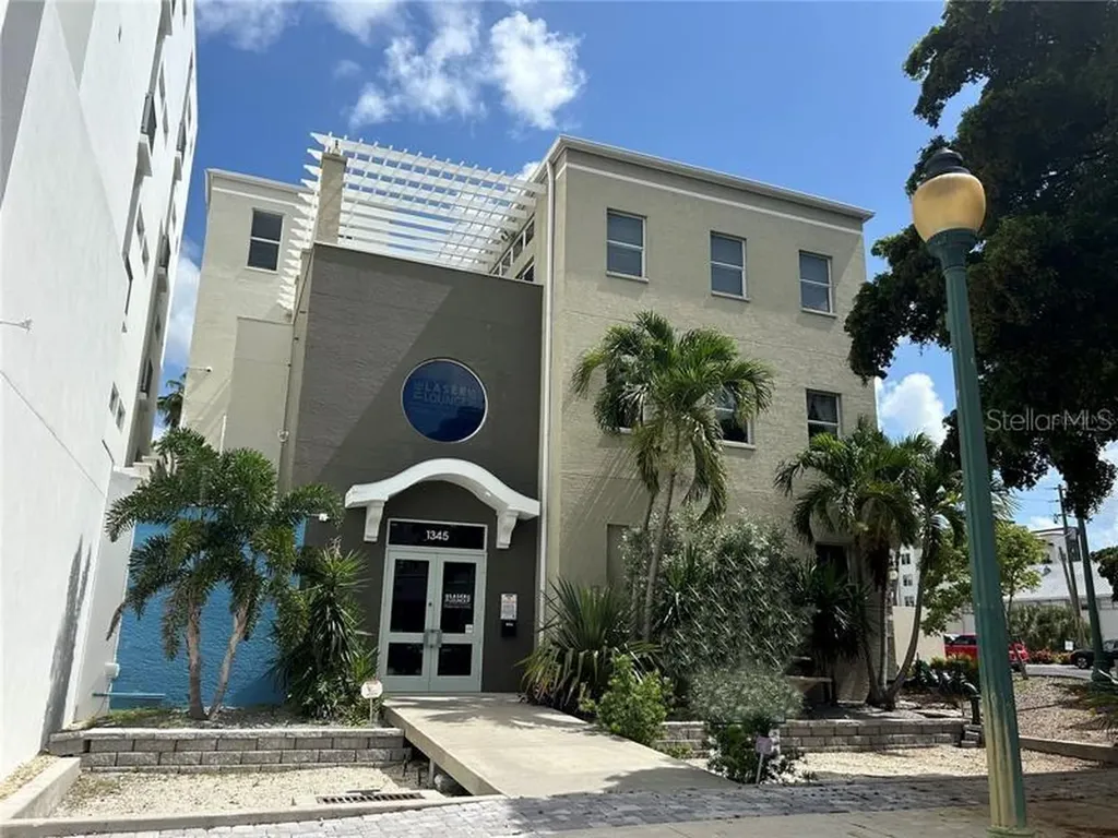 1345 2nd Street Sarasota FL 34236