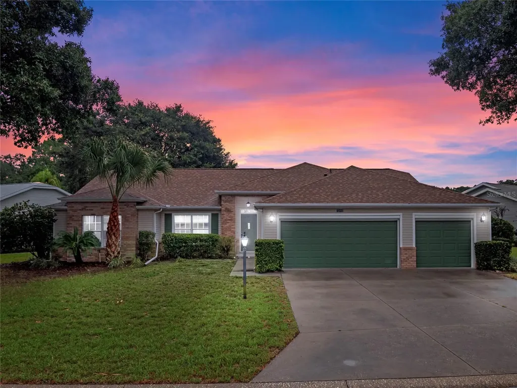 25440 Crestwater Drive Leesburg FL 34748