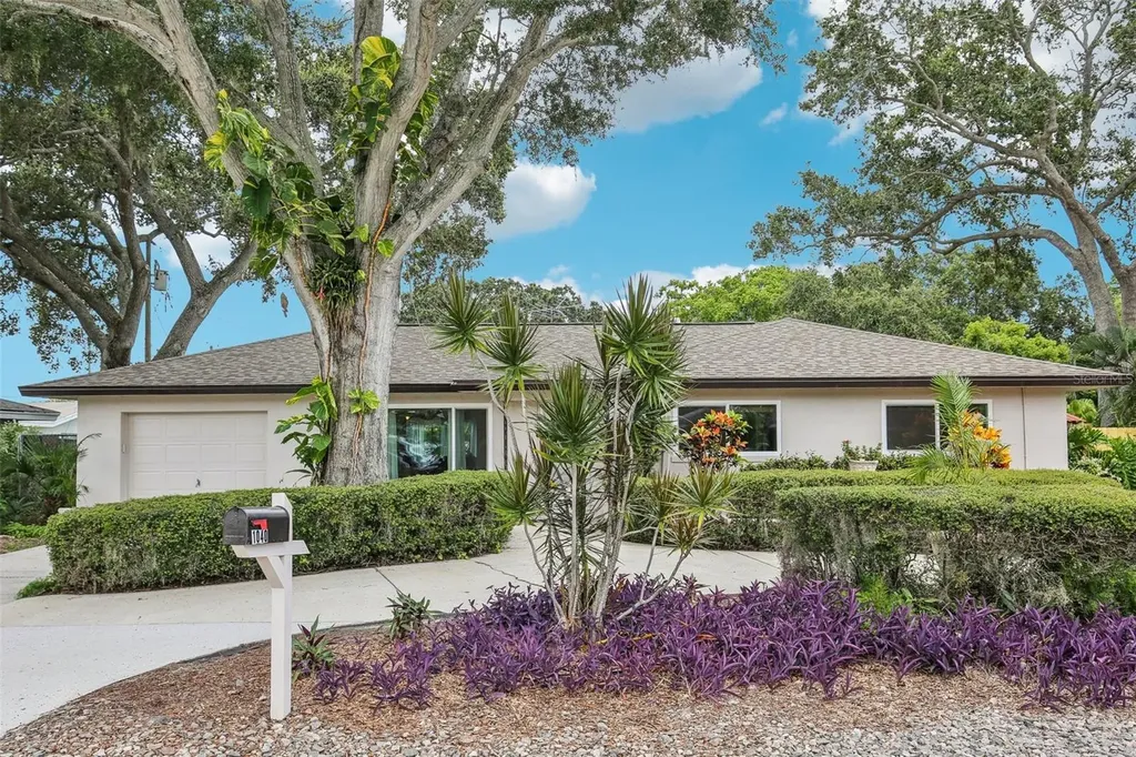 1040 Admiral Road Dunedin FL 34698