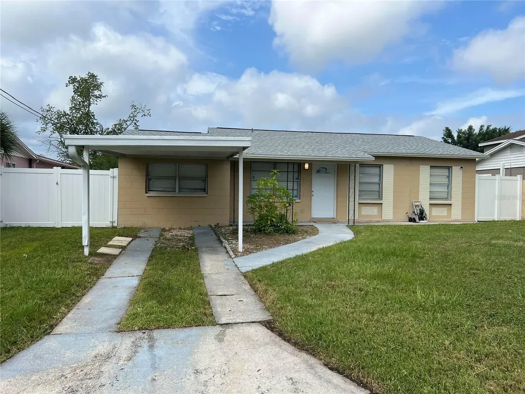 4811 S 86th Street Tampa FL 33619