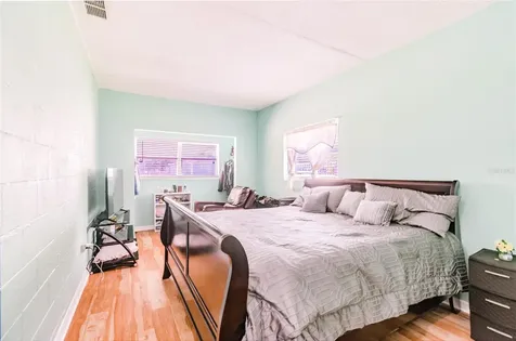4811 S 86th Street Tampa FL 33619