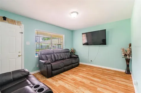 4811 S 86th Street Tampa FL 33619