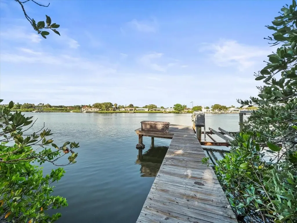 20051 Gulf Boulevard Indian Shores FL 33785