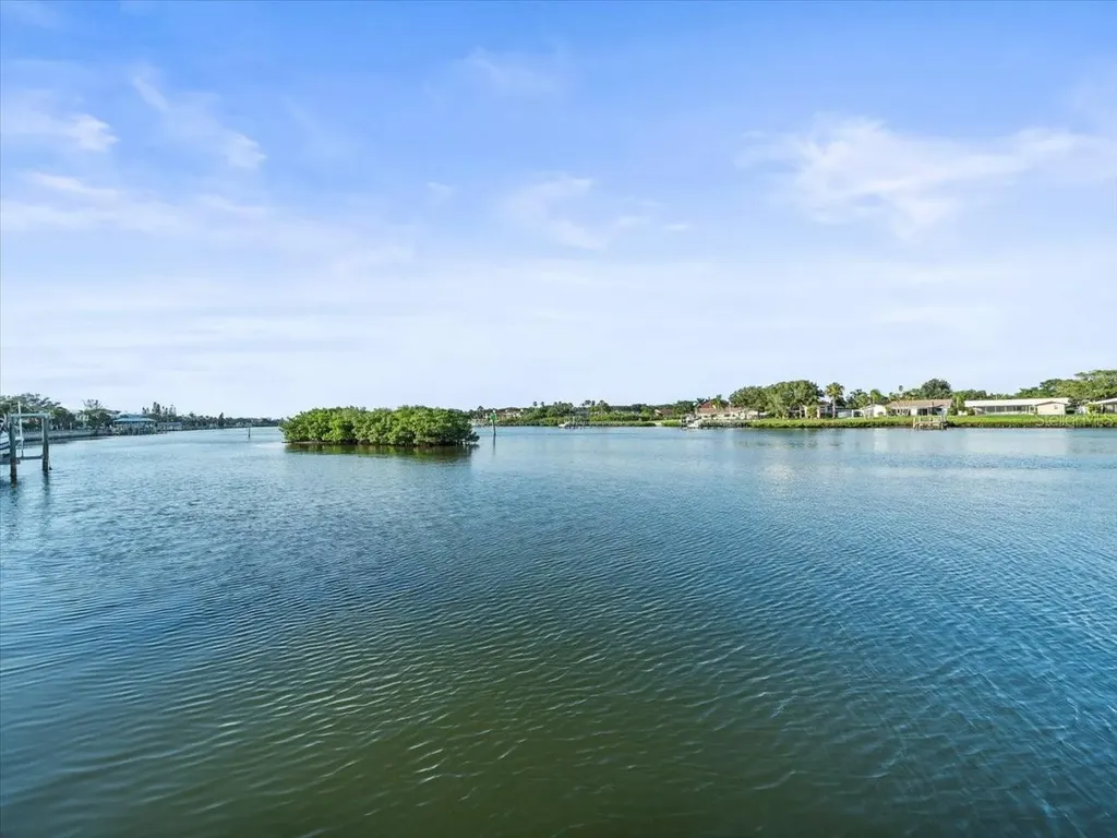 20051 Gulf Boulevard Indian Shores FL 33785