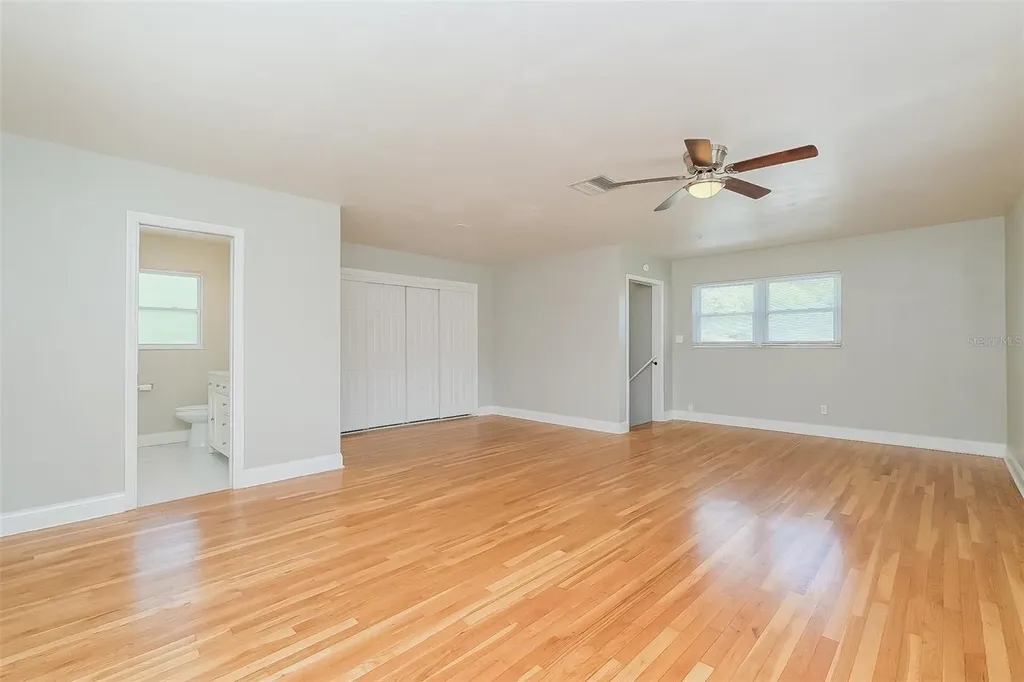 1415 E Henry Avenue Tampa FL 33604