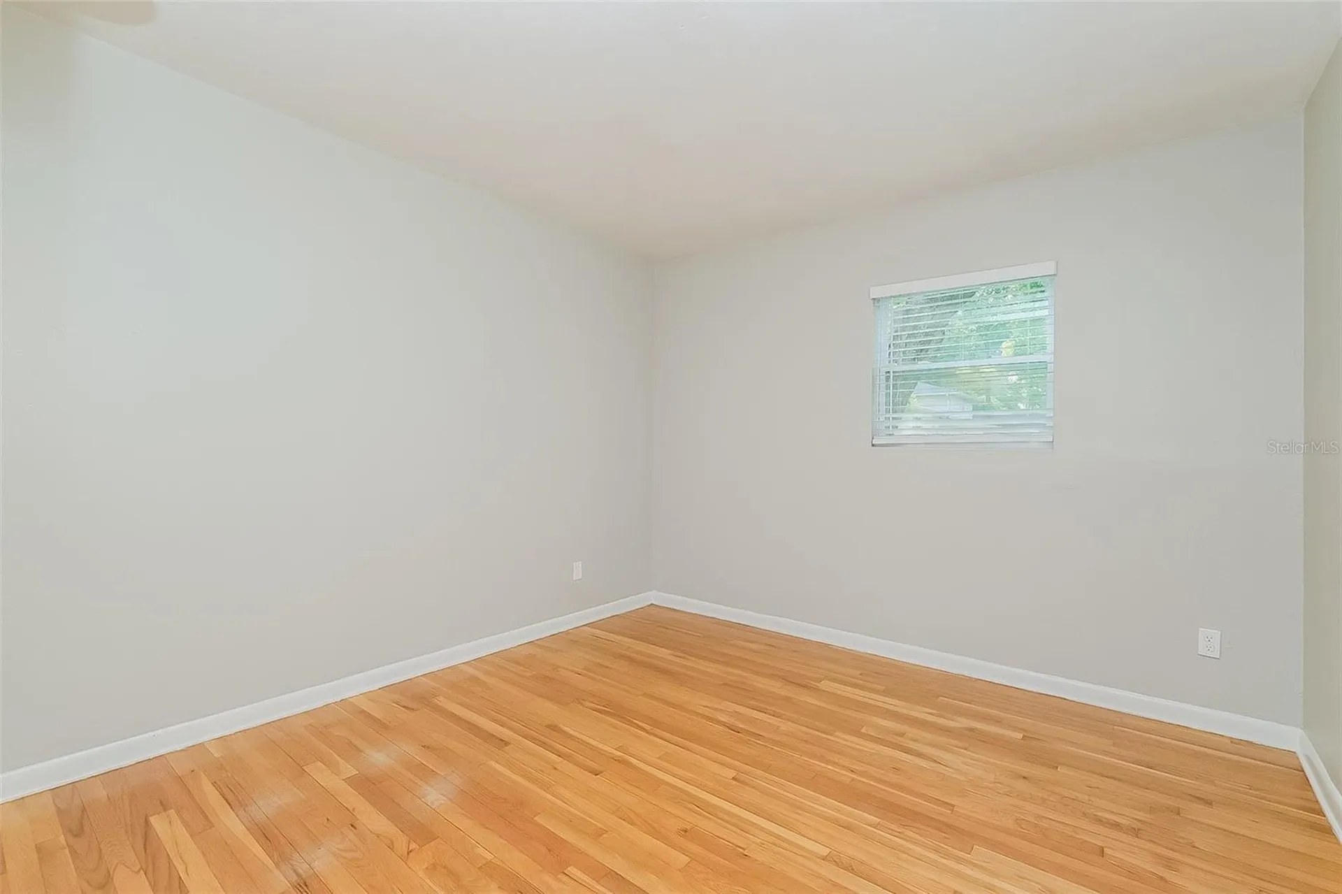 1415 E Henry Avenue Tampa FL 33604