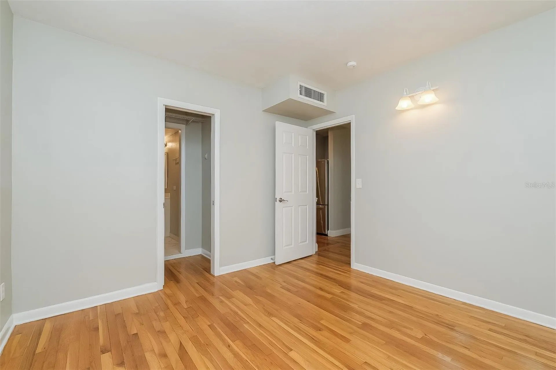 1415 E Henry Avenue Tampa FL 33604