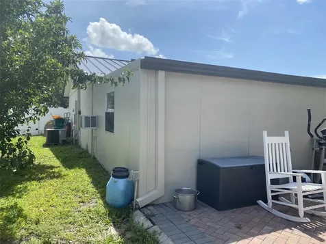 312 Gardenia Road Kissimmee FL 34743