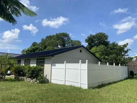 312 Gardenia Road Kissimmee FL 34743