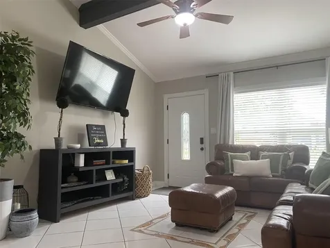 312 Gardenia Road Kissimmee FL 34743