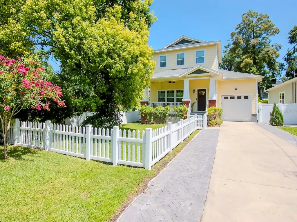 317 W Violet Street Tampa FL 33603