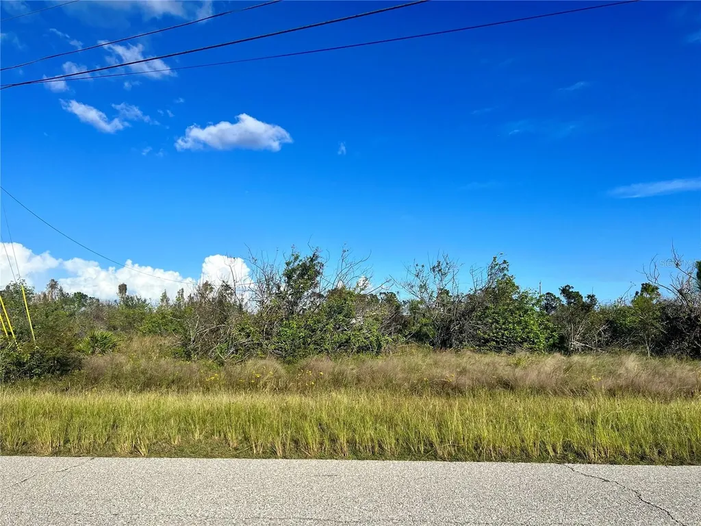 9829 Shelburne Circle Port Charlotte FL 33981