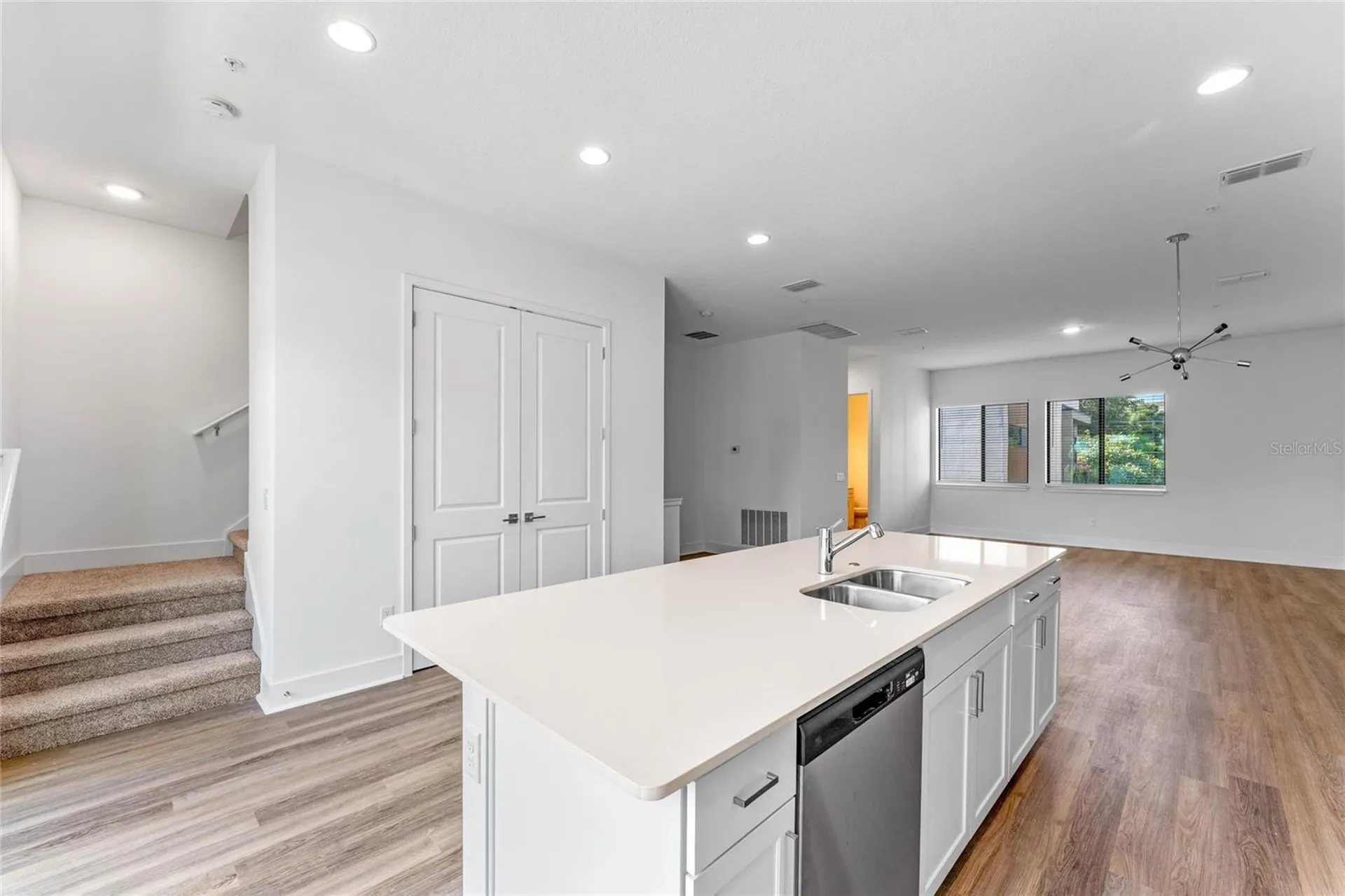 42 W Harding Street Orlando FL 32806