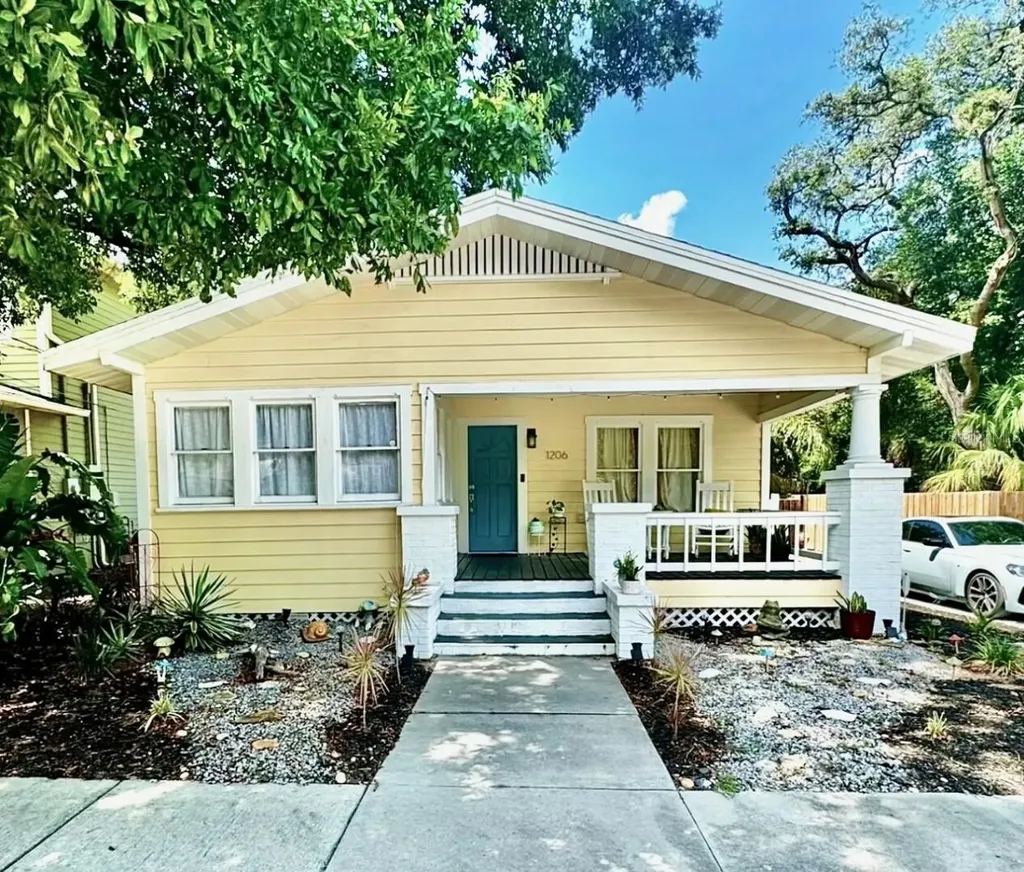 1206 E Ellicott Street Tampa FL 33603