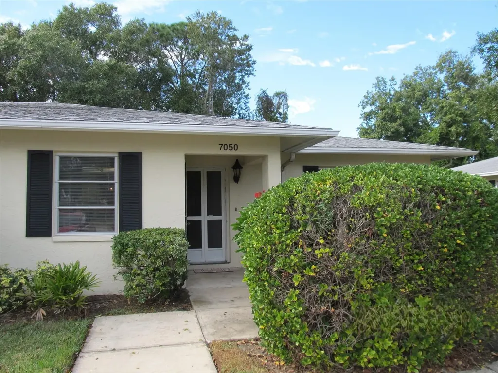 7050 W Country Club Drive N Sarasota FL 34243