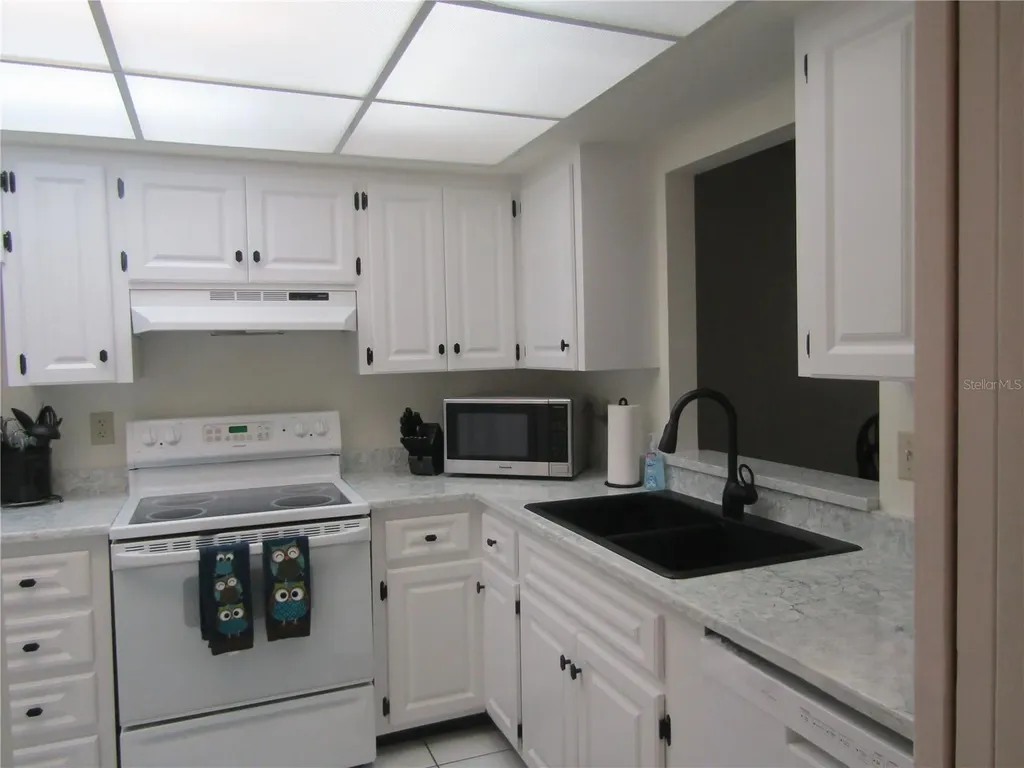 7050 W Country Club Drive N Sarasota FL 34243