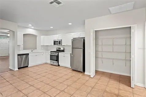 16210 Bridgewalk Drive Lithia FL 33547