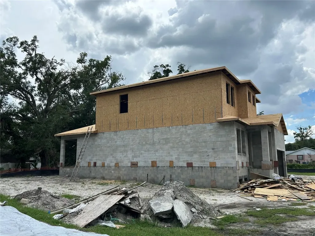 2122 W Bird Street Tampa FL 33604
