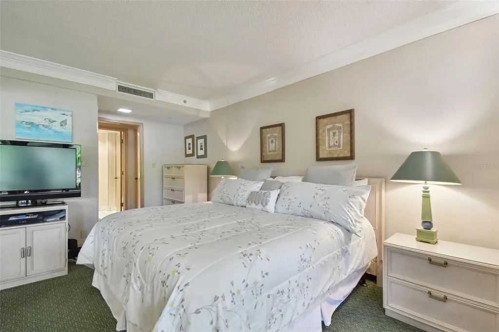 36750 Us Highway 19 Palm Harbor FL 34684