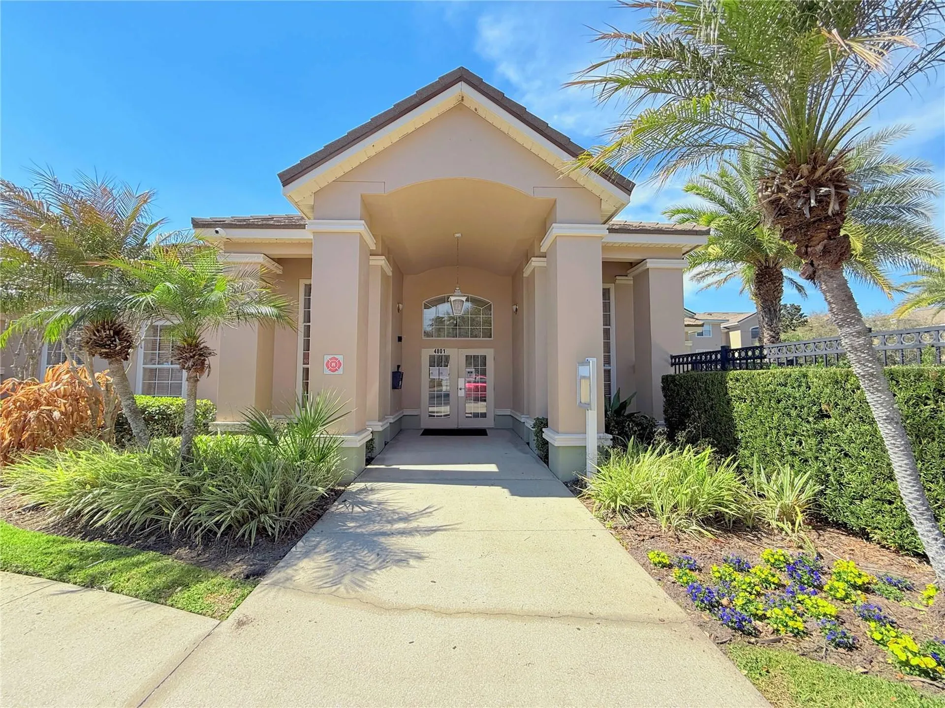 4865 Cypress Woods Drive Orlando FL 32811