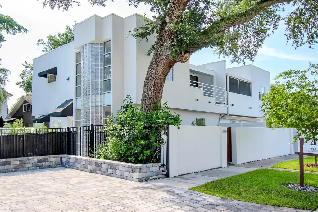 3219 W San Juan Street Tampa FL 33629