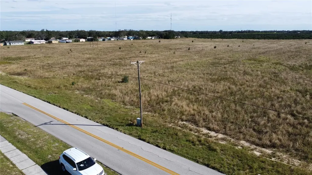 1615 Eo Douglas Avenue Sebring FL 33870