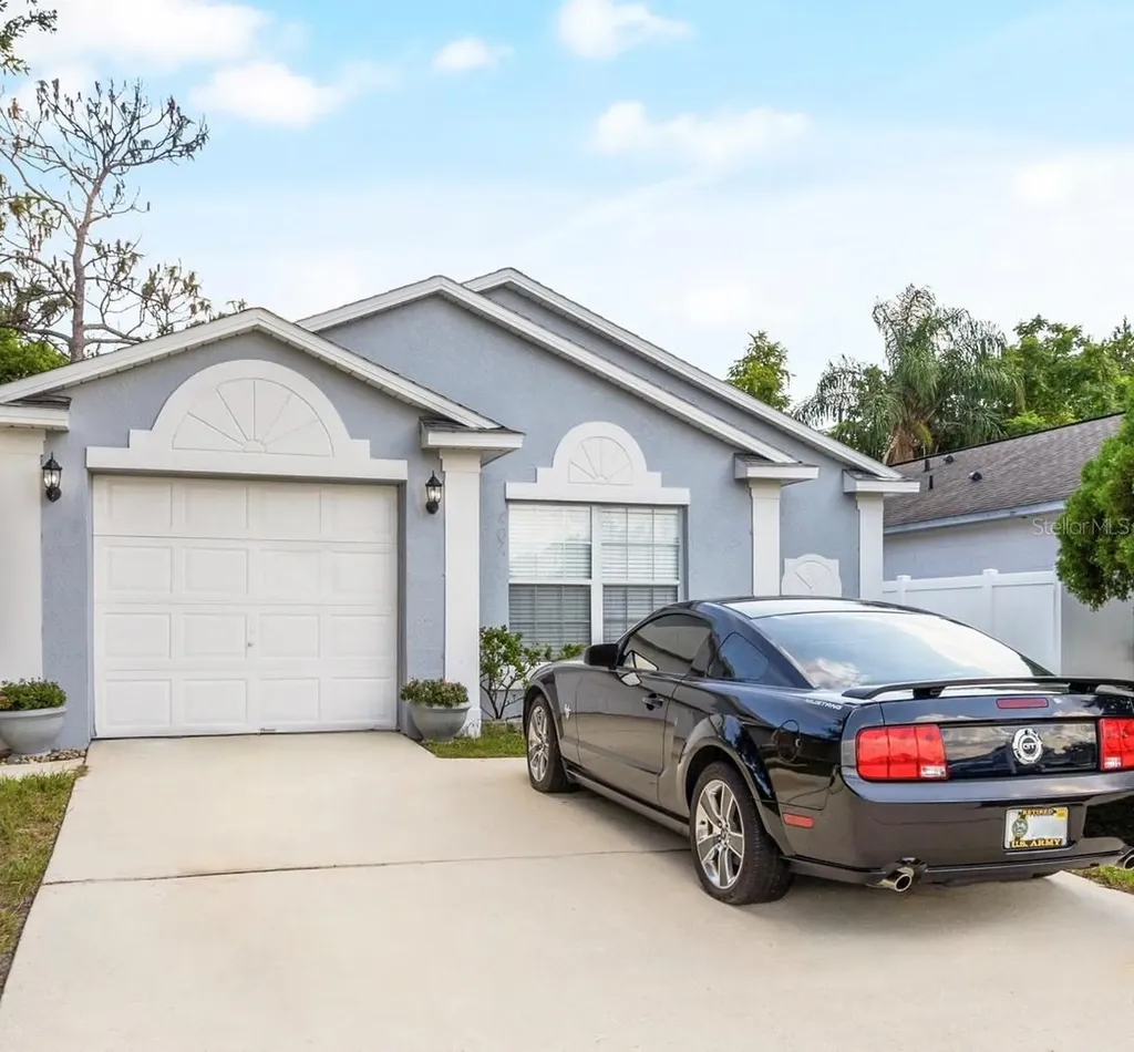 412 Briar Bay Circle Orlando FL 32825