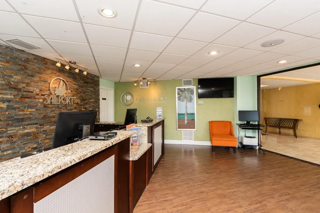 2506 N Rocky Point Drive Tampa FL 33607