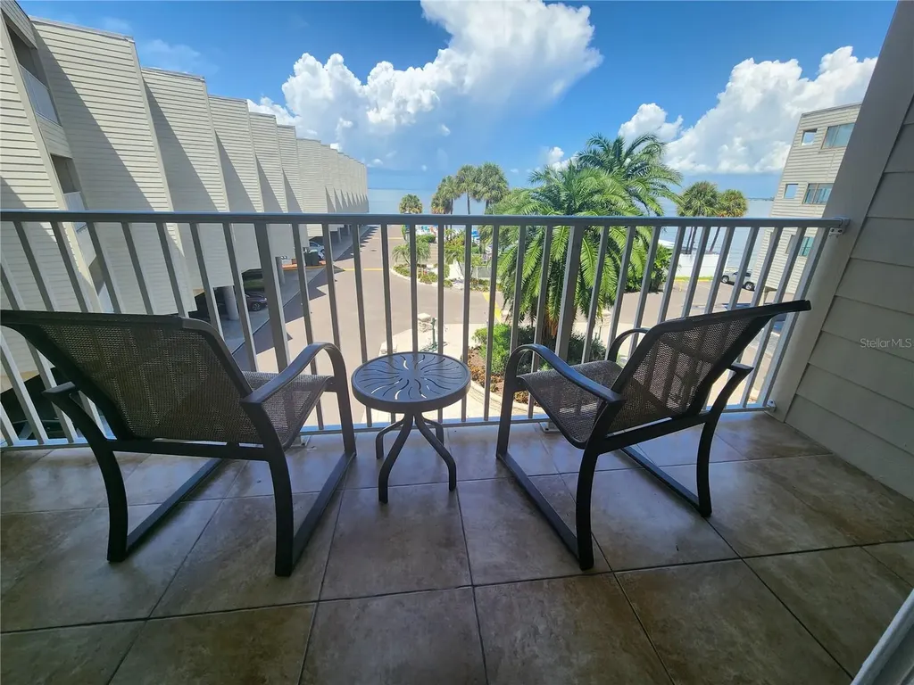 2506 N Rocky Point Drive Tampa FL 33607