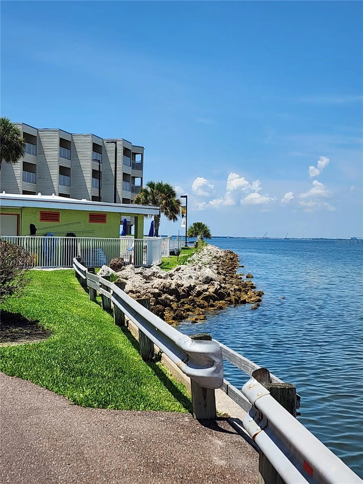 2506 N Rocky Point Drive Tampa FL 33607