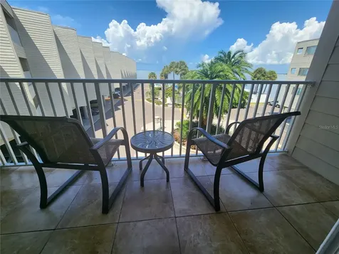 2506 N Rocky Point Drive Tampa FL 33607
