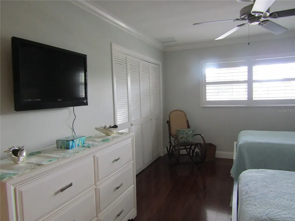 7351 W Country Club Drive N Sarasota FL 34243