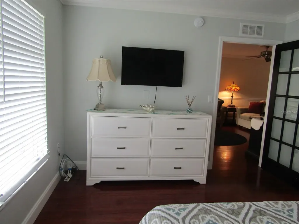 7351 W Country Club Drive N Sarasota FL 34243