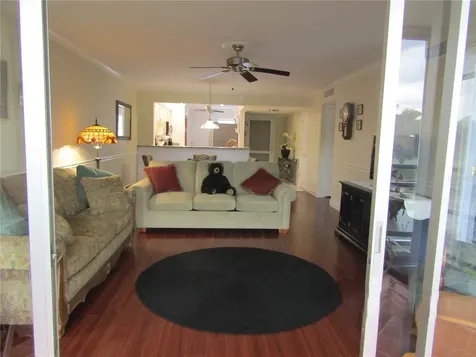 7351 W Country Club Drive N Sarasota FL 34243